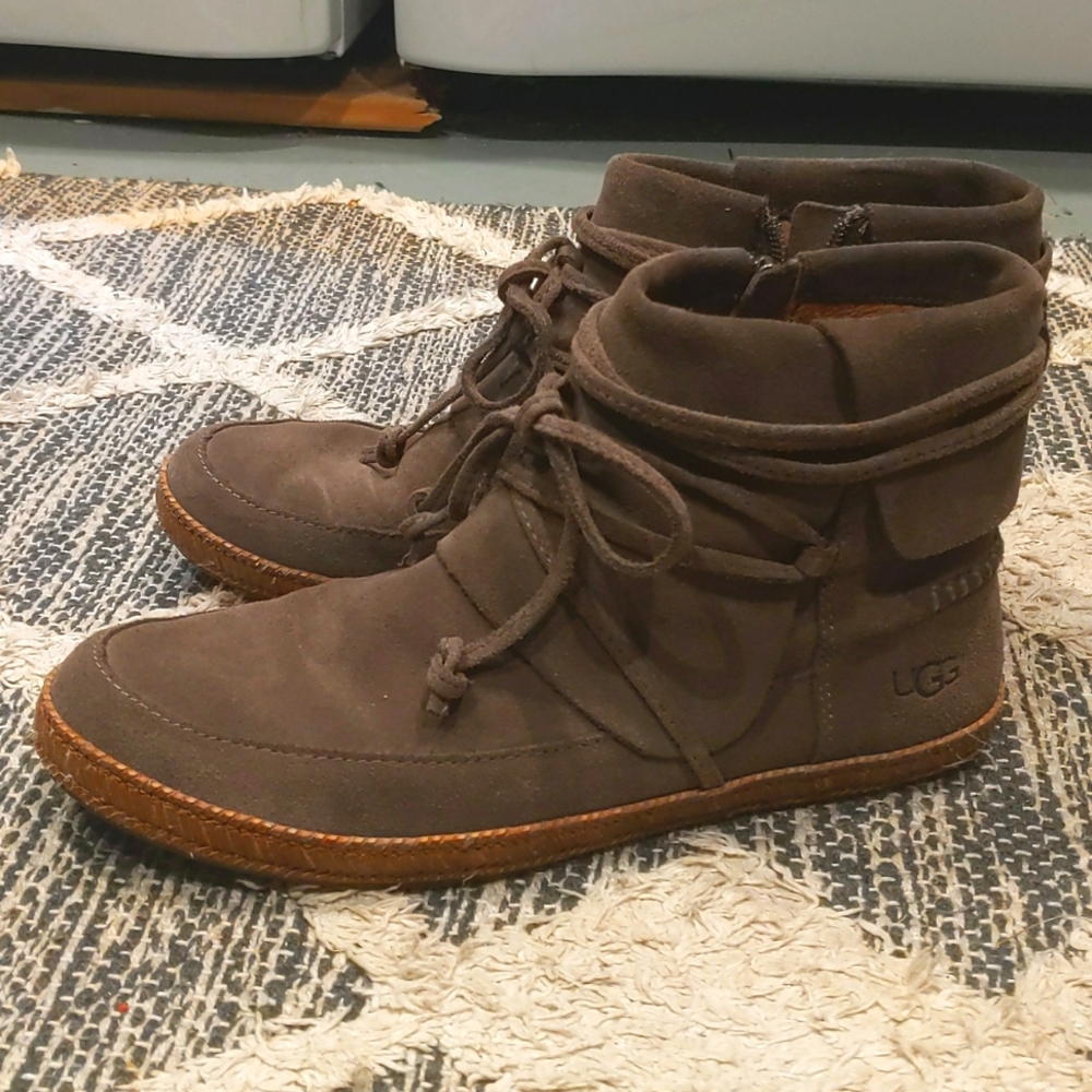 Ugg Rianne suede moccasin booties taupe 8